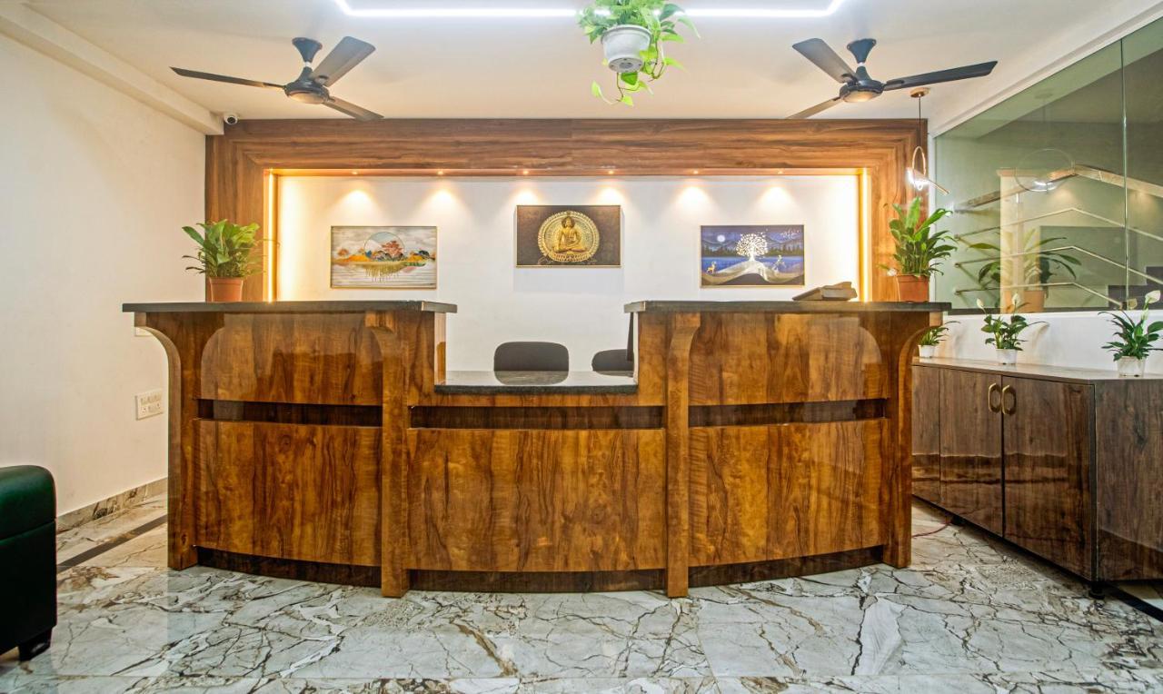 Treebo Navya The Park Hotel Hyderabad Exterior photo